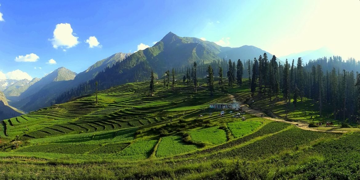 1280px-The_Beautiful_Lalazar__Land_of_Flowers_.jpg